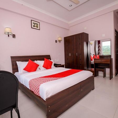 Wayanadia Resort Hotel Ambalavayal Exterior foto